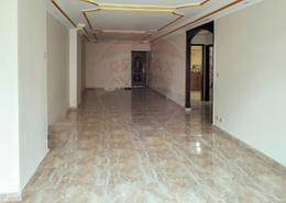 Apartment - 3 bedrooms - 2 bathrooms for للايجار in Moharam Bek St. - Moharam Bek - Hay Wasat - Alexandria