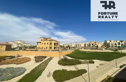 Villa - 4 Bedrooms - 5 Bathrooms for sale in Mivida - 5th Settlement Compounds - The 5th Settlement - New Cairo City - Cairo