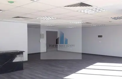 Office Space - Studio - 2 Bathrooms for sale in One Ninety Mall - South Teseen St. - The 5th Settlement - New Cairo City - Cairo
