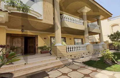Twin House - 5 Bedrooms - 4 Bathrooms for sale in Al Safwa - 26th of July Corridor - 6 October City - Giza