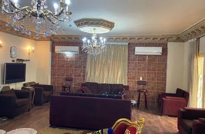 Apartment - 3 Bedrooms - 2 Bathrooms for sale in Al Narges - New Cairo City - Cairo