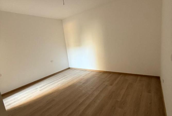 8214051 - Property Image 3