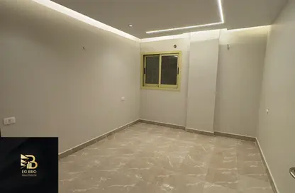 Apartment - 3 Bedrooms - 2 Bathrooms for sale in 1st District - 6 October City - Giza