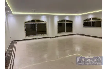 Apartment - 3 Bedrooms - 3 Bathrooms for rent in Ganoob El Acadimia - New Cairo City - Cairo