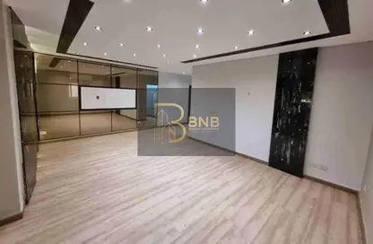 شقة - 3 غرف نوم - 3 حمامات للايجار في البنفسج 2 - البنفسج - مدينة القاهرة الجديدة - القاهرة