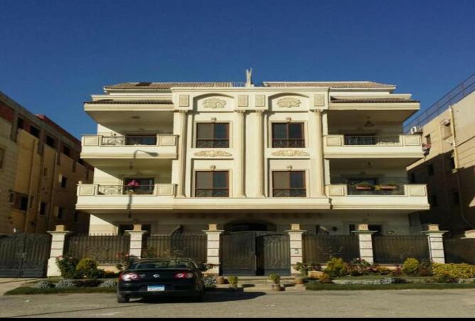 8243850 - Property Image 3