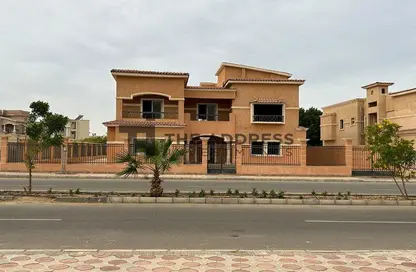 فيلا - 6 غرف نوم - 6 حمامات للبيع في الشروق سبرنجز - كمبوندات الشروق - مدينة الشروق - القاهرة