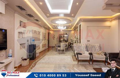 Apartment - 2 Bedrooms - 2 Bathrooms for sale in Al Geish Road - El Mandara - Hay Than El Montazah - Alexandria