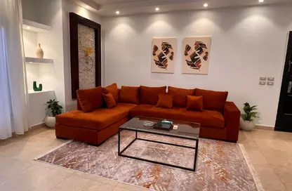 Apartment - 2 Bedrooms - 2 Bathrooms for rent in Palm Hills Village Gate - South Investors Area - New Cairo City - Cairo