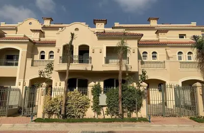 Villa - 3 Bedrooms - 3 Bathrooms for sale in Al Patio 5 East - El Patio - El Shorouk Compounds - Shorouk City - Cairo