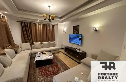 Apartment - 2 Bedrooms - 3 Bathrooms for rent in Al Shouyfat - 5th Settlement Compounds - The 5th Settlement - New Cairo City - Cairo