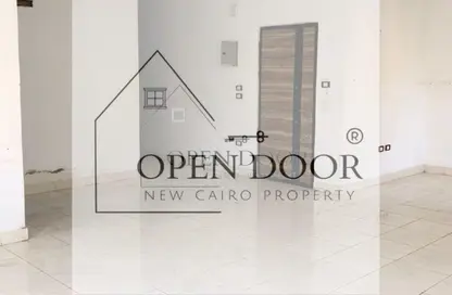 Apartment - 3 Bedrooms - 2 Bathrooms for rent in Al Gezira St. - South Investors Area - New Cairo City - Cairo