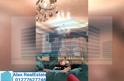 Apartment - 3 Bedrooms - 1 Bathroom for rent in Al Shaheed Mohamed Elsayed Hefny St. - Cleopatra - Hay Sharq - Alexandria