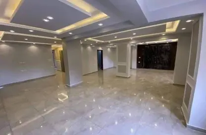 Apartment - 3 Bedrooms - 2 Bathrooms for sale in Mountain View iCity - 5th Settlement Compounds - The 5th Settlement - New Cairo City - Cairo