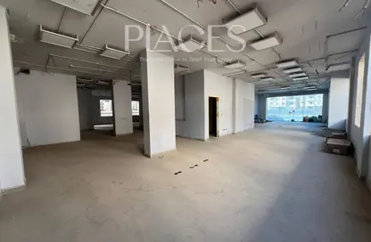 Office Space - Studio - 7+ Bathrooms for sale in V90 - North Teseen St. - The 5th Settlement - New Cairo City - Cairo