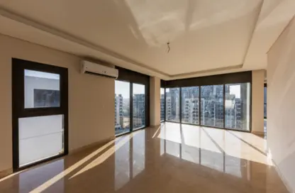 Apartment - 3 Bedrooms - 3 Bathrooms for sale in Park Side Residence - Zed Towers - Sheikh Zayed Compounds - Sheikh Zayed City - Giza