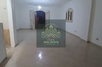 شقة - 3 غرف نوم - 2 حمامات للايجار في شارع البستان - الحي التاسع - الشيخ زايد - الجيزة