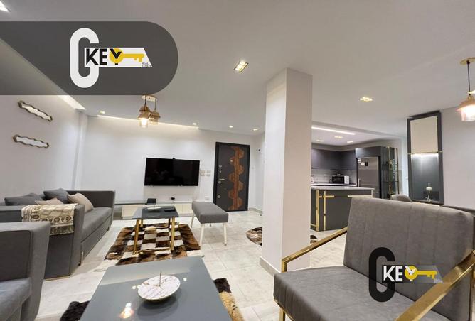 8081621 - Property Image 3