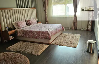 شقة - 4 غرف نوم - 3 حمامات للبيع في شارع الشويفات - الحي الاول - التجمع الخامس - مدينة القاهرة الجديدة - القاهرة