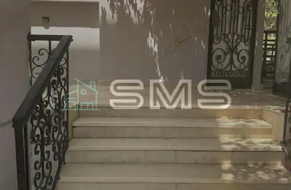 Apartment - 2 Bedrooms - 2 Bathrooms for rent in Area D - Ganoob El Acadimia - New Cairo City - Cairo