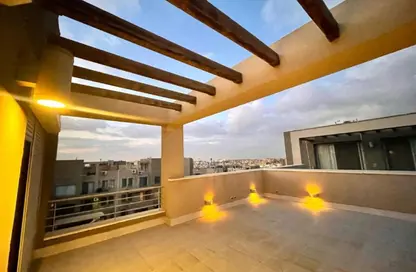 Penthouse - 3 Bedrooms - 3 Bathrooms for sale in Palm Hills Village Gate - South Investors Area - New Cairo City - Cairo