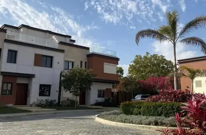 Apartment - 3 Bedrooms - 2 Bathrooms for sale in Azzar - 5th Settlement Compounds - The 5th Settlement - New Cairo City - Cairo