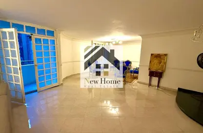 Apartment - 3 Bedrooms - 2 Bathrooms for sale in Street 199 - Degla - Hay El Maadi - Cairo