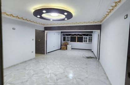شقة - 3 غرف نوم - 2 حمامات للايجار في شارع السودان - المهندسين - الجيزة