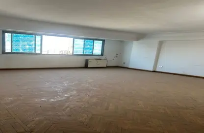 شقة - 2 غرف نوم - 2 حمامات للبيع في شارع شهاب - المهندسين - الجيزة