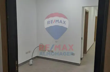 Clinic - Studio - 1 Bathroom for rent in Kazan Plaza - 6 October Compounds - 6 October City - Giza