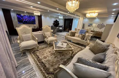 Apartment - 3 Bedrooms - 3 Bathrooms for sale in Ahmed Orabi St. - Mohandessin - Giza
