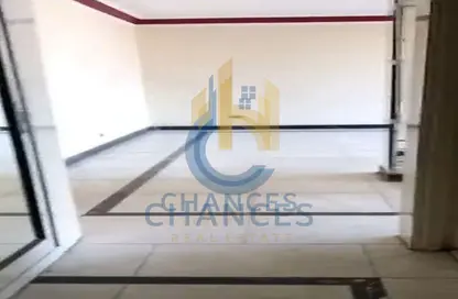Apartment - 3 Bedrooms - 2 Bathrooms for sale in Cornish El Nile St. - Maadi - Hay El Maadi - Cairo