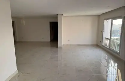 Apartment - 3 Bedrooms - 3 Bathrooms for rent in Hyde Park - New Cairo City - Cairo