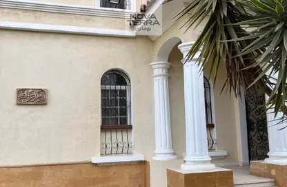 Villa - 6 Bedrooms - 5 Bathrooms for rent in Beverly Hills Road - 17th District - Sheikh Zayed City - Giza