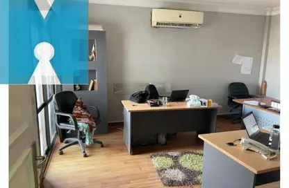 Office Space - Studio - 3 Bathrooms for sale in Cornish El Nile St. - Maadi - Hay El Maadi - Cairo