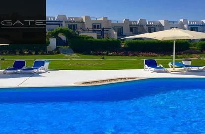 Chalet - 2 Bedrooms - 2 Bathrooms for sale in Mountain View - Ras Al Hekma - North Coast