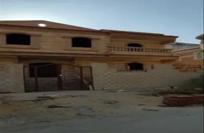 فيلا - 6 حمامات للبيع في الحي التاسع - الشيخ زايد - الجيزة