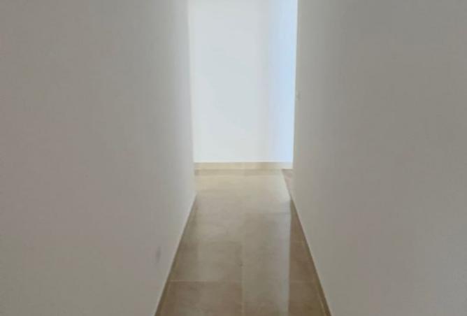 8304744 - Property Image 2