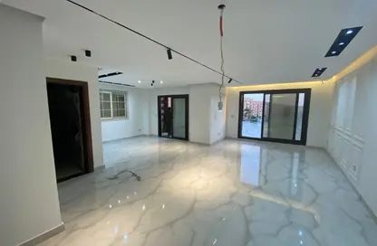 Apartment - 3 Bedrooms - 3 Bathrooms for sale in Al Bostan St. - 9th District - Sheikh Zayed City - Giza