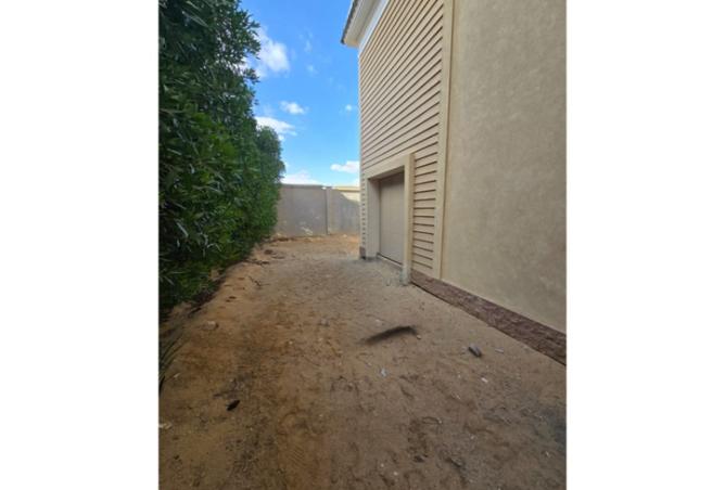 8273974 - Property Image 3