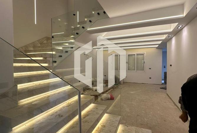 8212233 - Property Image 2