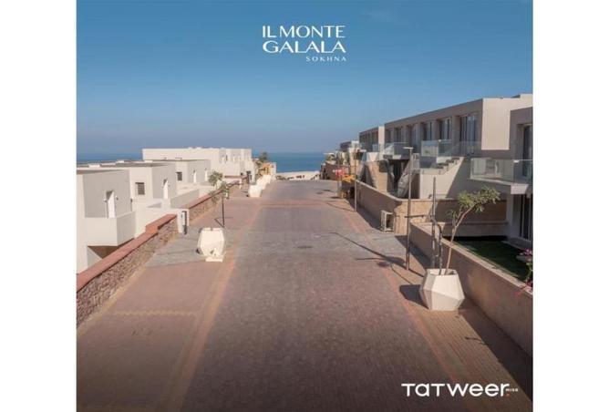 Chalet - 2 Bedrooms - 1 Bathroom for sale in IL Monte Galala - Al Ain Al Sokhna - Suez