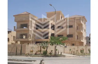 Villa - 6 Bedrooms - 4 Bathrooms for sale in West Somid Road - West Somid - 6 October City - Giza