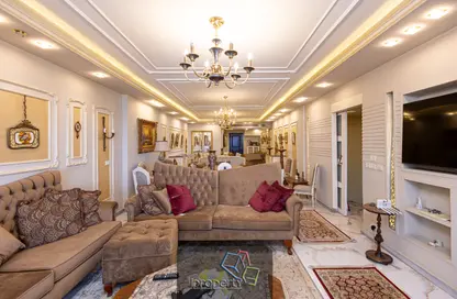 Apartment - 2 Bedrooms - 2 Bathrooms for rent in Doctor Abd Al Hameed Sayed St. - Azarita - Hay Wasat - Alexandria