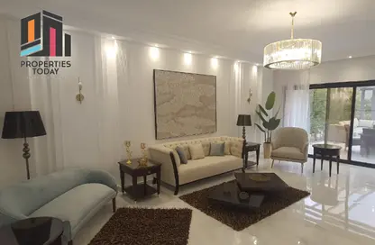 منزل مزدوج - 4 غرف نوم - 4 حمامات للايجار في ذا كراون - طريق مصر اسكندرية الصحراوي - مدينة 6 أكتوبر - الجيزة