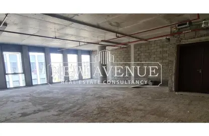 Office Space - Studio - 2 Bathrooms for sale in Eastown - 5th Settlement Compounds - The 5th Settlement - New Cairo City - Cairo
