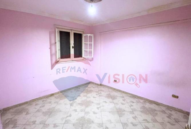 8399678 - Property Image 2