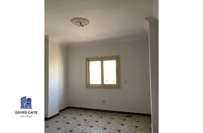 Apartment - 3 Bedrooms - 2 Bathrooms for rent in Al Mostathmir El Saghir - 10th District - Sheikh Zayed City - Giza