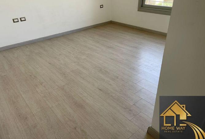 8332393 - Property Image 2