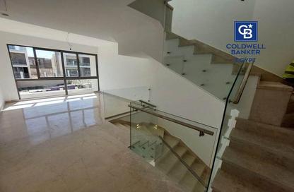 Townhouse - 4 Bedrooms - 3 Bathrooms for sale in Fifth Square - The 5th Settlement - New Cairo City - Cairo